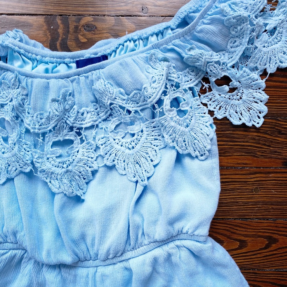 Francesca’s Blue Lace Romper - Small